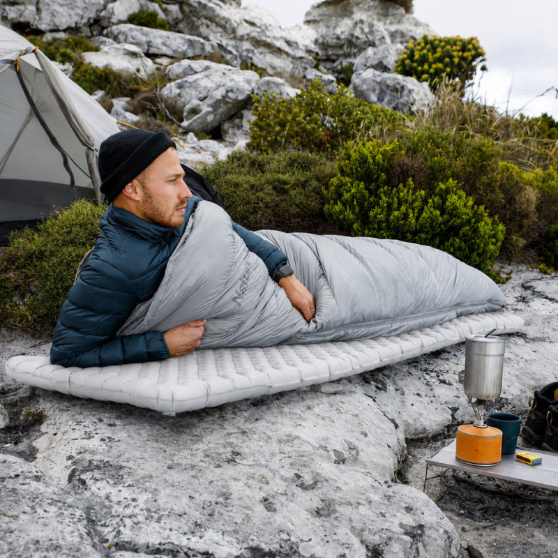 Матрац туристичний надувний одномісний ультралегкий Naturehike CNH22DZ018, 183 х 64 х 7 см, сріблястий