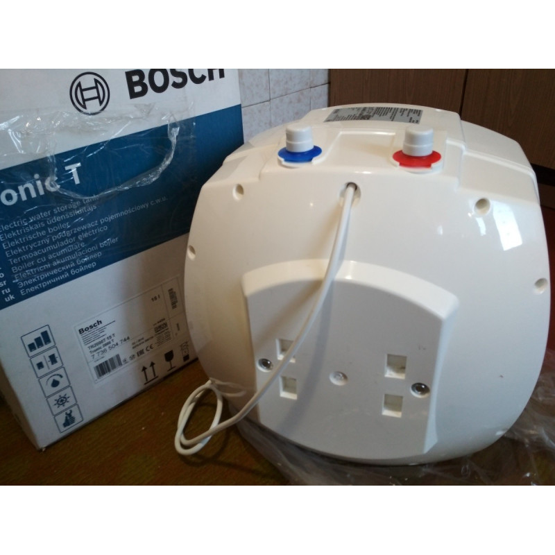 Водонагрівач Bosch Tronic 2000 T ES 10 T